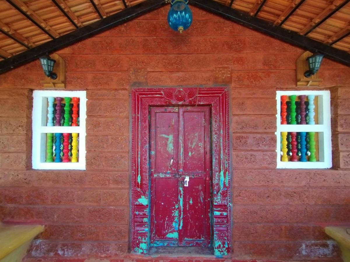 Porsu Hotel Canacona Buitenkant foto